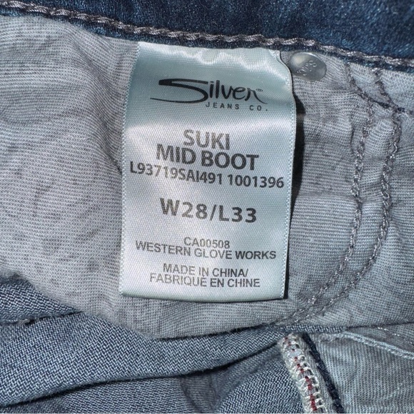 Silvers Women’s 28 Blue Suki Fluid Boot Cut Faded Lowrise Denim - Picture 7 of 9